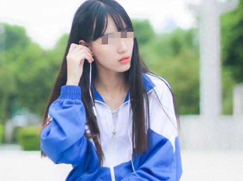 高二女生图片,高二女生的校园风采