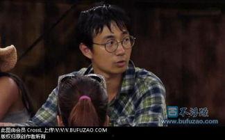 韦泽华家庭背景,出身名门，传承家族荣耀的传奇人生