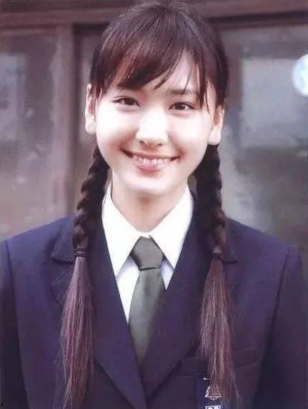 李万铭妻子但琦照片,李万铭妻子，美丽与智慧并存